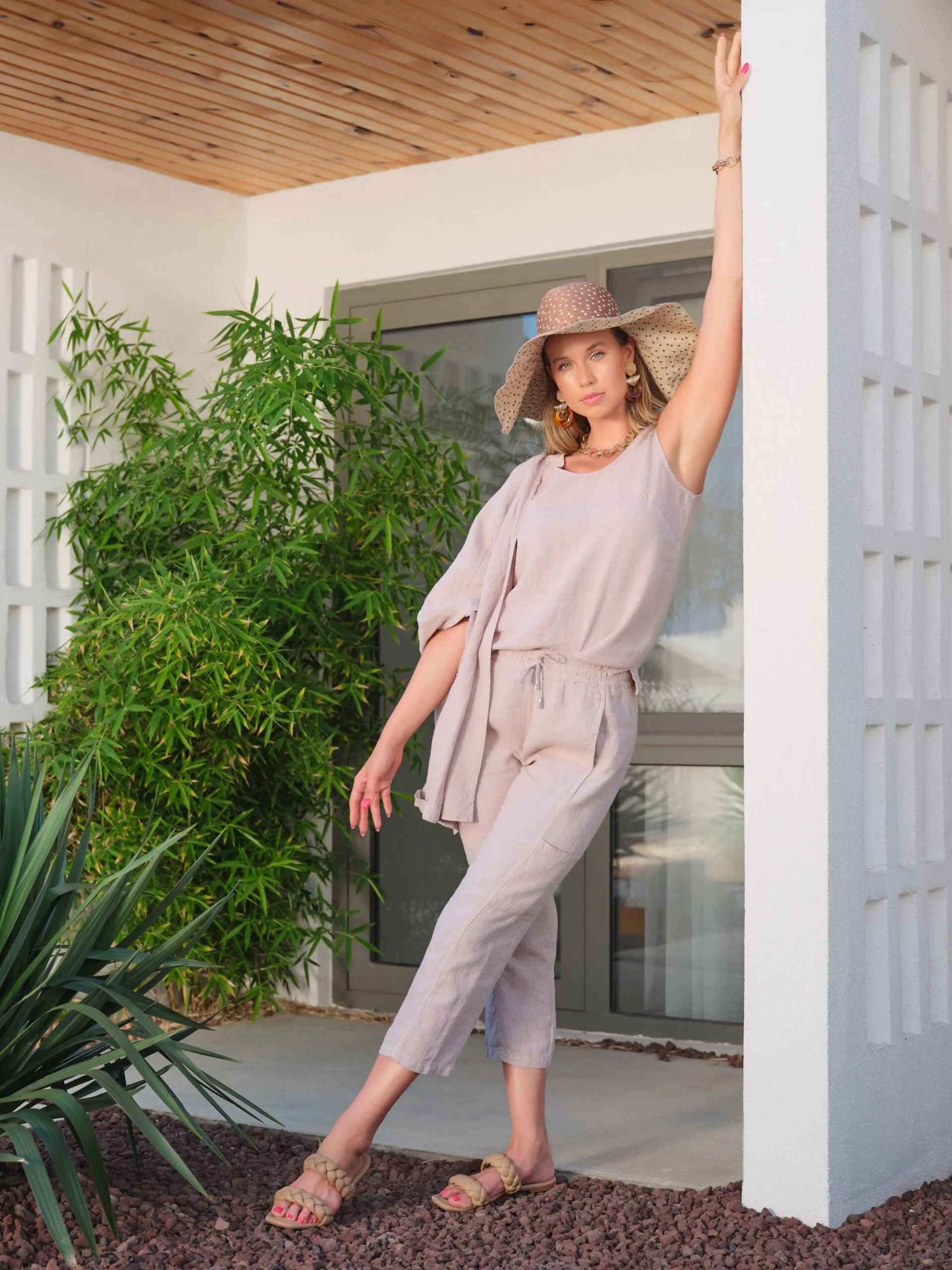 Dolcezza Relaxed Linen Pants - Available In 2 Colours