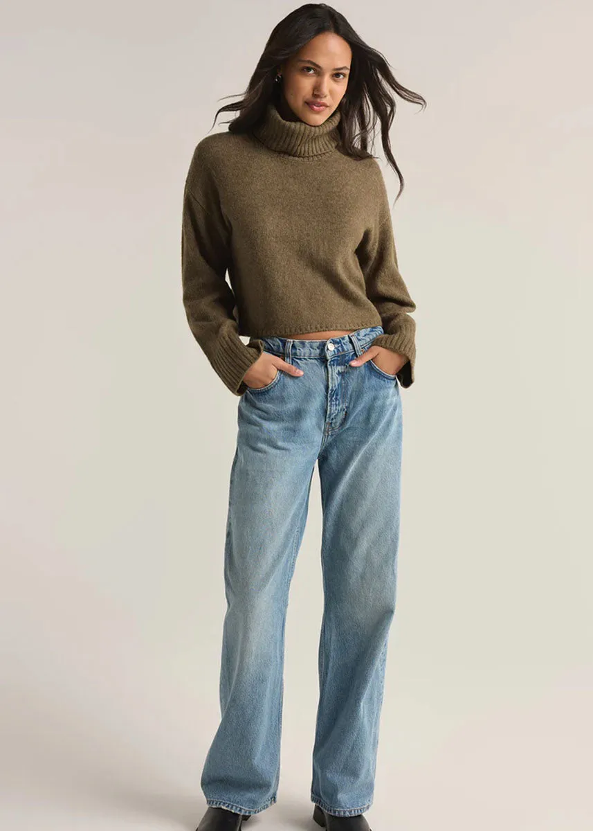 Ursa Turtleneck Sweater - Martini